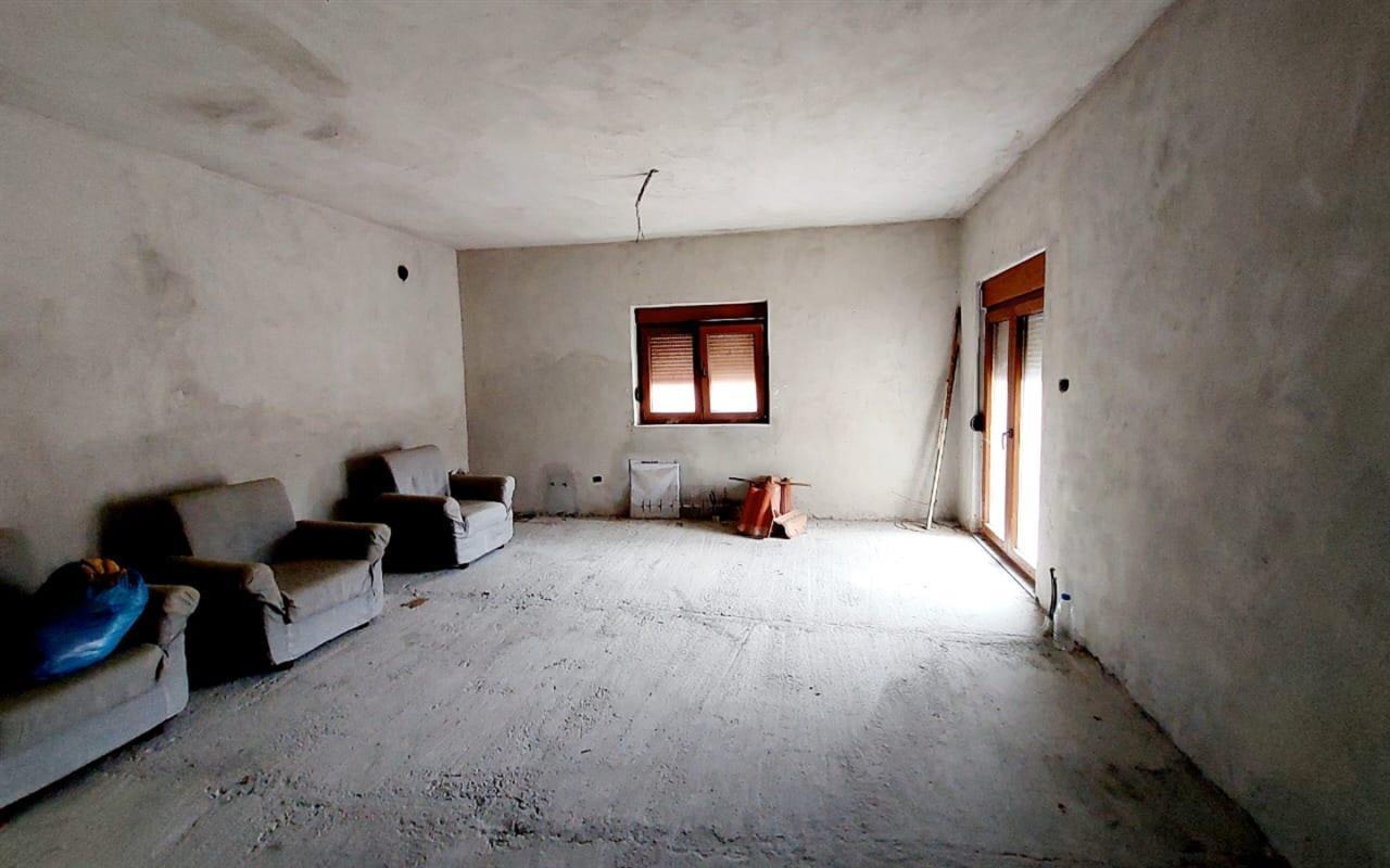 Vendesi villa, Korçë, Lagjia 12