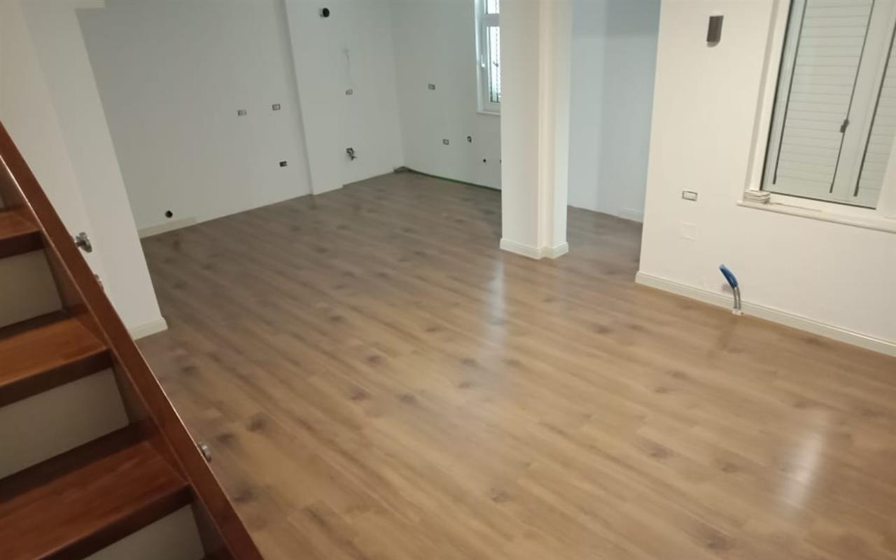 Vile in vendita, Korcë, Quartiere 2