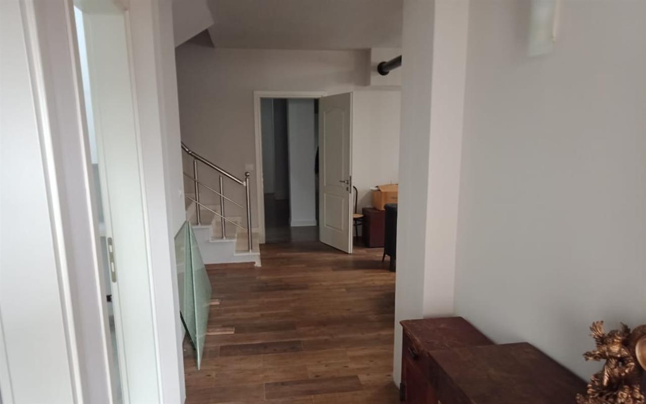 Vile in vendita, Korcë, Quartiere 2
