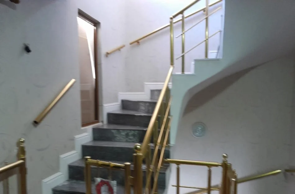 Tirana, For Sale 3-Storey Villa, 950 m², €600,000 (ALLIAS)