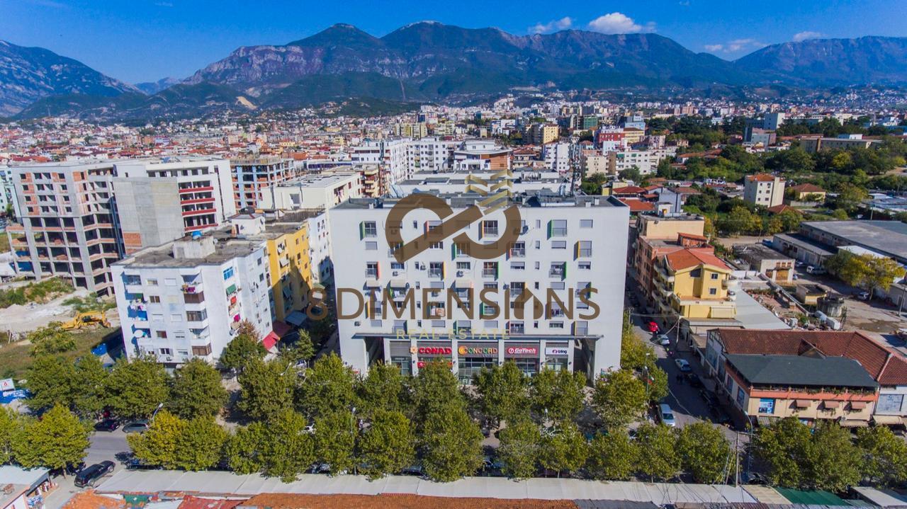 Apartament 2+1 me qera - Prane Concord Center D8242A-203