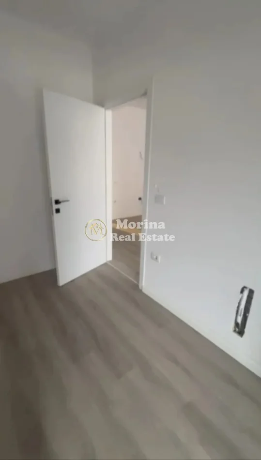 Tirane, vendesi appartamento 1+1 al secondo piano, 64 m², 105.000 € (Paskuqan)