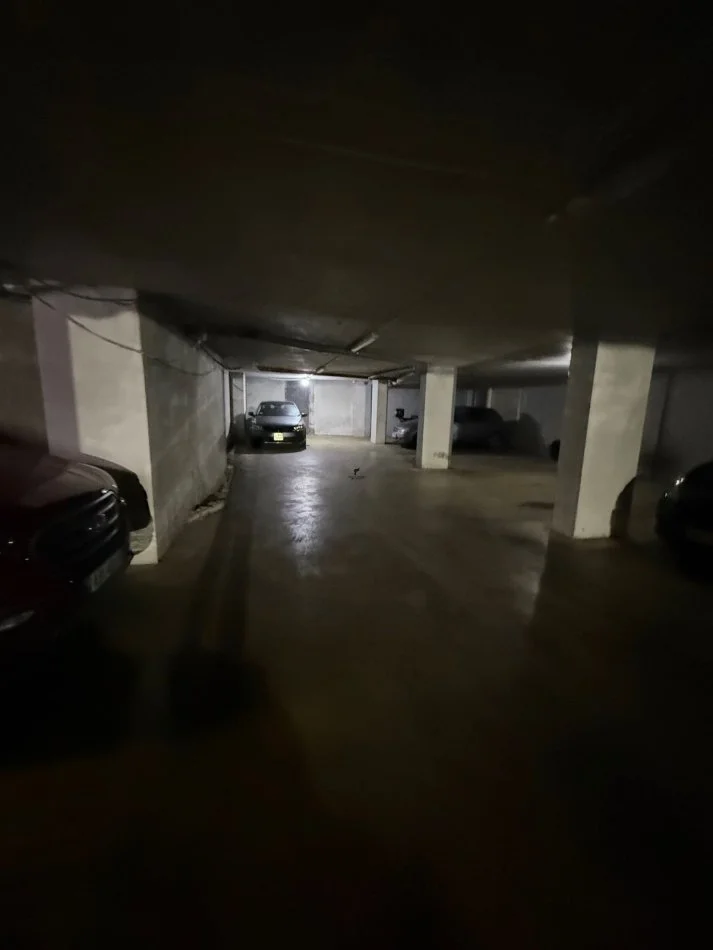 Tirane, Garage for Sale | Parking Spot Level -1, 1,300 m² 405,000 € (RRUGA 5 MAJI)