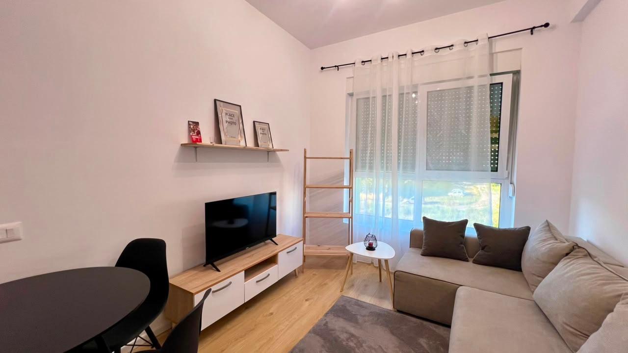 Me Qera: 1+1📍Ali Dem (Rezidenca Kadiu) 40,000 Leke/Muaj