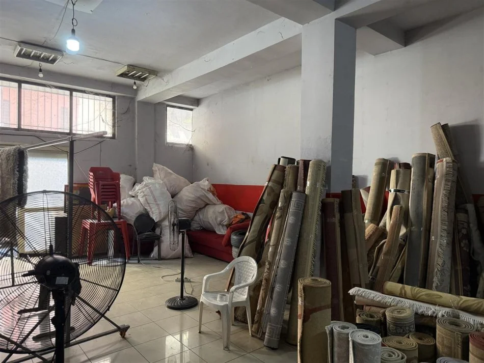 Tirane, Ground Floor Commercial Space for Rent, 0.90 m², €2,000 (APARTMENT WITH ELEVATOR)