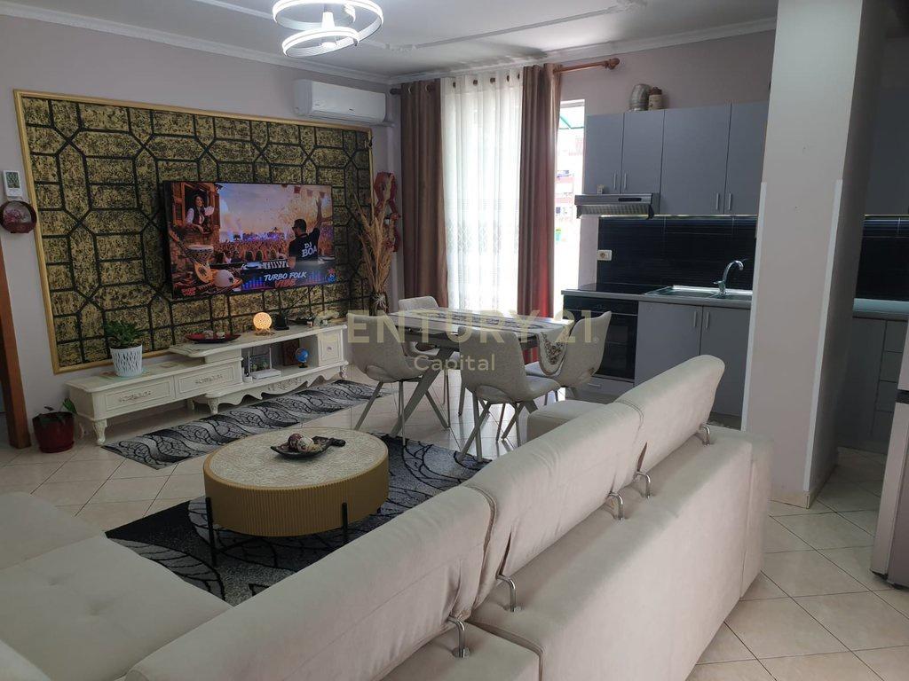 Ulet çmimi!!! Vendosim Apartamento 2+1+2 + Veranda – vicino alla scuola