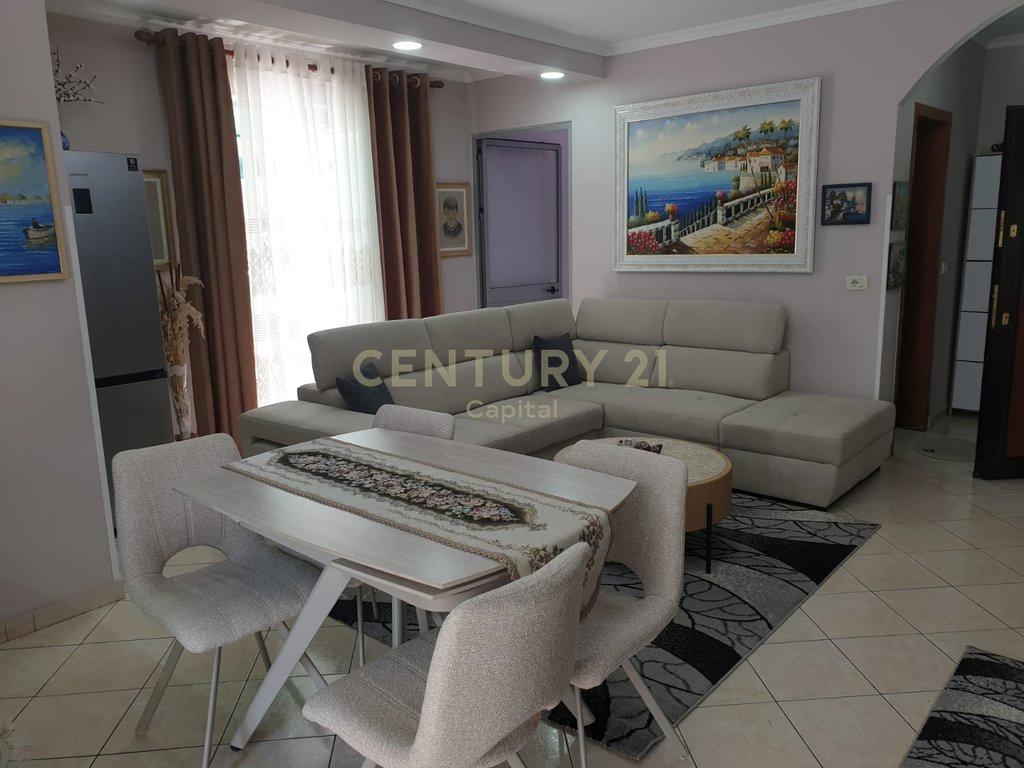 Ulet çmimi!!! Vendosim Apartamento 2+1+2 + Veranda – vicino alla scuola