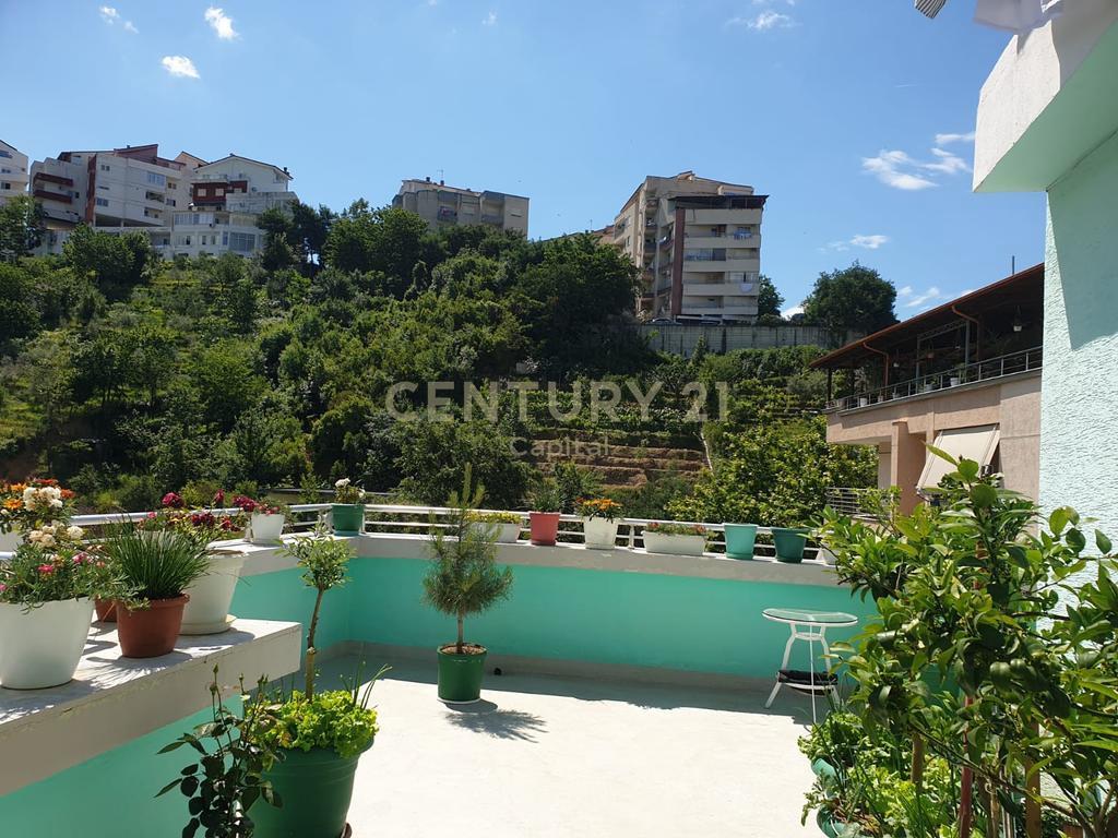 Ulet çmimi!!! Vendosim Apartamento 2+1+2 + Veranda – vicino alla scuola