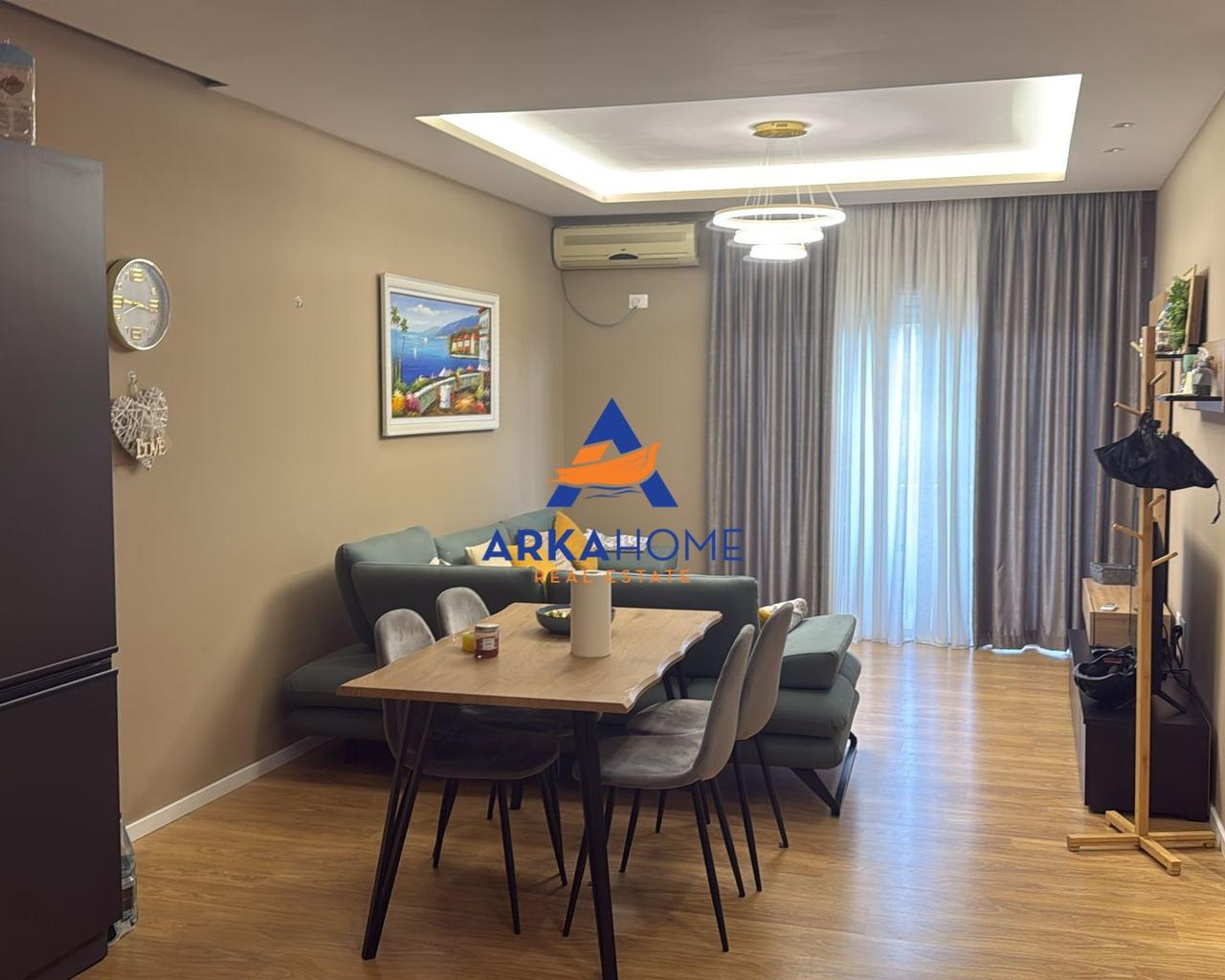 JEPET APARTAMENT 2+1+BALLKON ME QERA "KOPSHTI ZOLOGJIK" 800