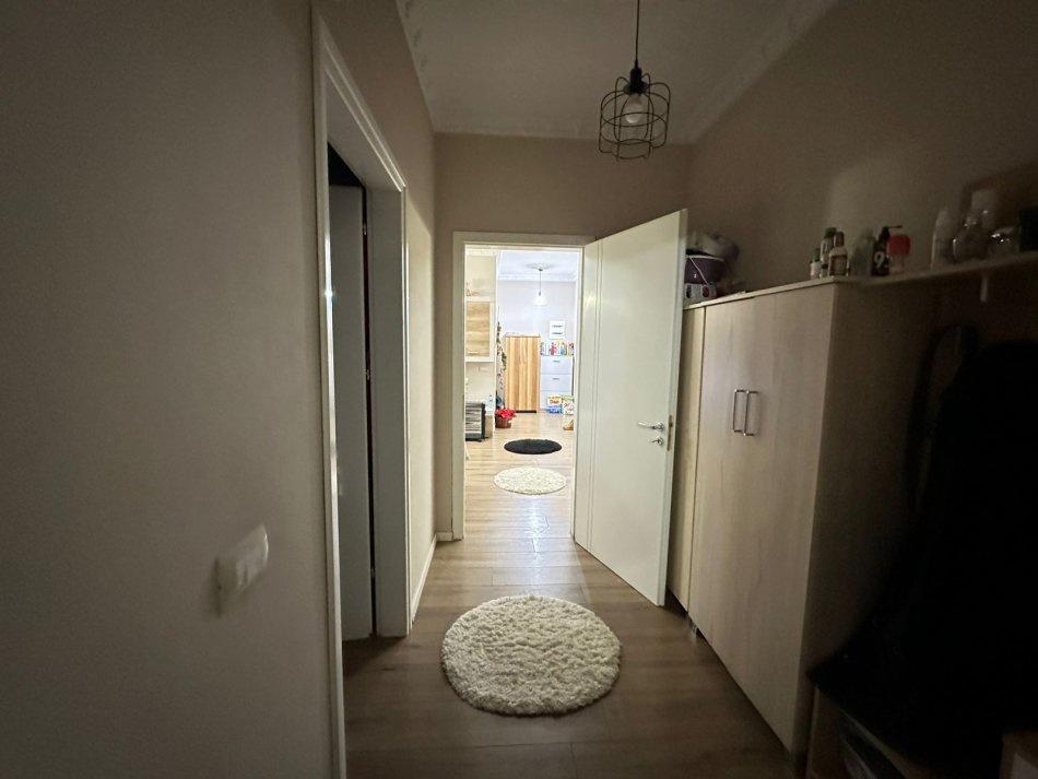 SHITET APPARTAMENTO 2+1 PIAZZA RI 320.000 EURO