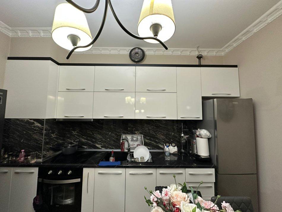 SHITET APPARTAMENTO 2+1 PIAZZA RI 320.000 EURO