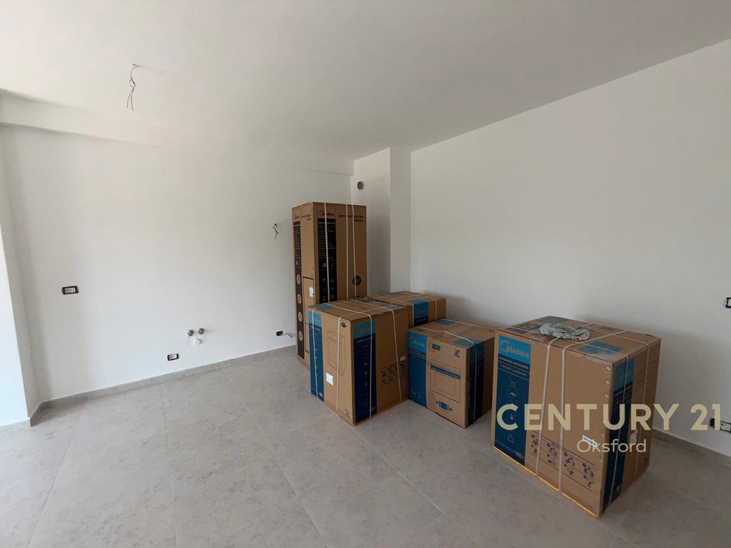 APARTMENT 2+1+2 WITH PARKING FOR RENT NEAR AVIATION FIELD