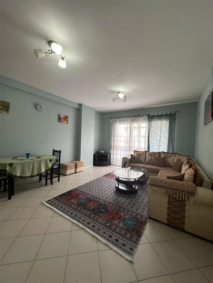 Tirane, jepet me qera apartament 2+1+Ballkon Kati 3, 106 m² 500 € (ASTIR)