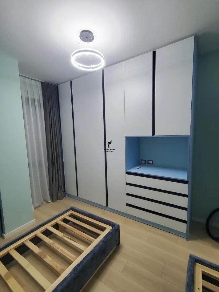 Tirana, affitto appartamento 1+1 Piano 3, 100 m² 1.200 € (LIQENI I THATE)
