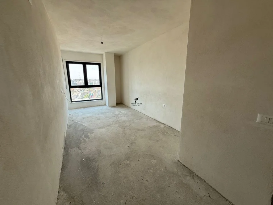 Tirane, vendesi appartamento 3+1+Balcone Piano 10, 127 m² 365.000 € (STADIUMI DINAMO)