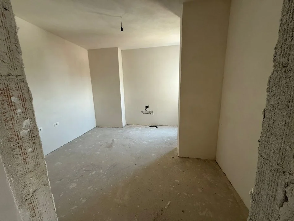 Tirane, vendesi appartamento 3+1+Balcone Piano 10, 127 m² 365.000 € (STADIUMI DINAMO)