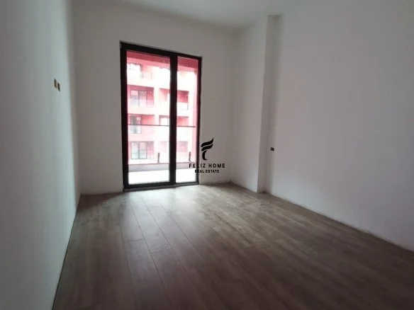 Tirane, affitto ufficio Kati 1, 70 m² 700 € (VIA DIBRES)