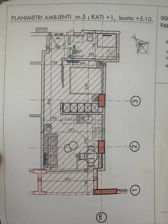 Tirane, jepet me qera zyre Kati 1, 48 m² 750 € (MYSLYM SHYRI)