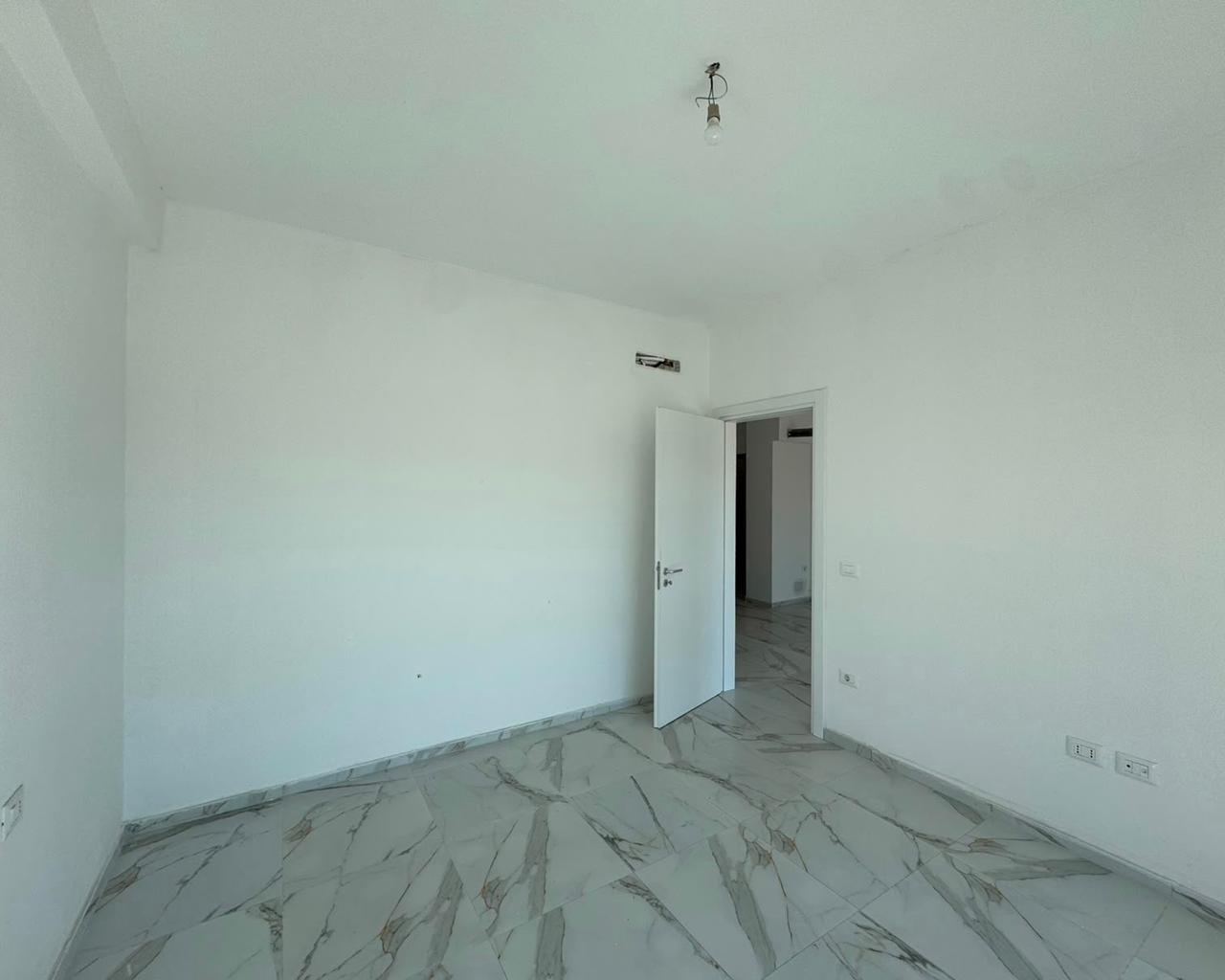 Affitto ufficio 1+1 in via Dritan Hoxha, Complesso Aura