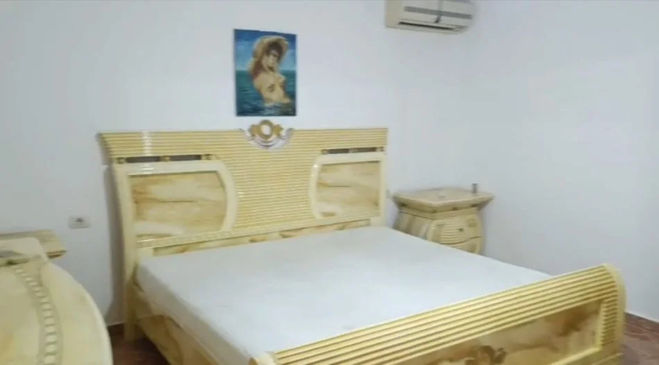 Tirane, affitto appartamento 2+1 Piano 3, 80 m² 500 € (KINOSTUDIO)