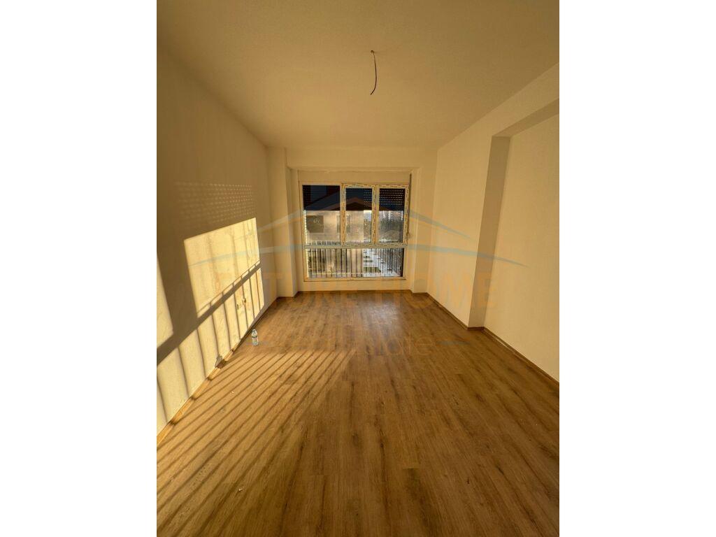 0695136472 Appartamento in affitto 3+1+2, ex Fusha Aviacionit