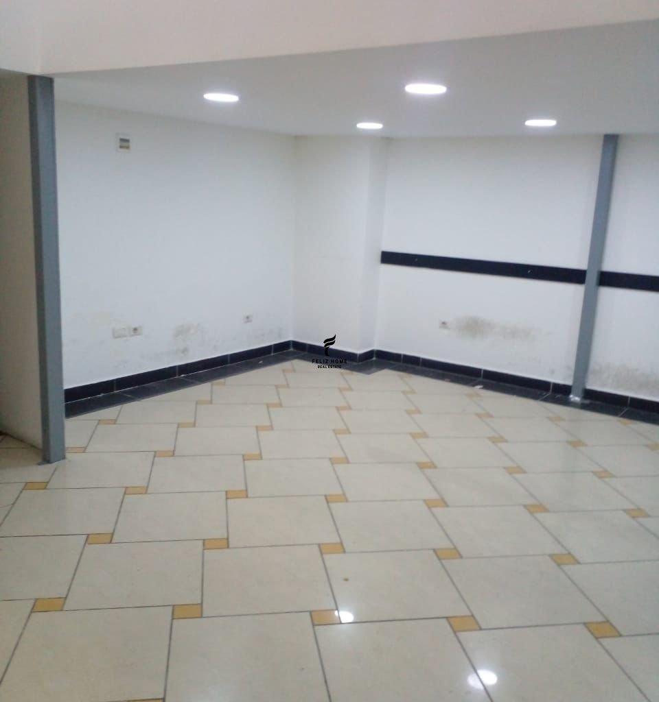 DYQAN ME QERA 70M2 QENDER 60.000 LEKE FH-82967