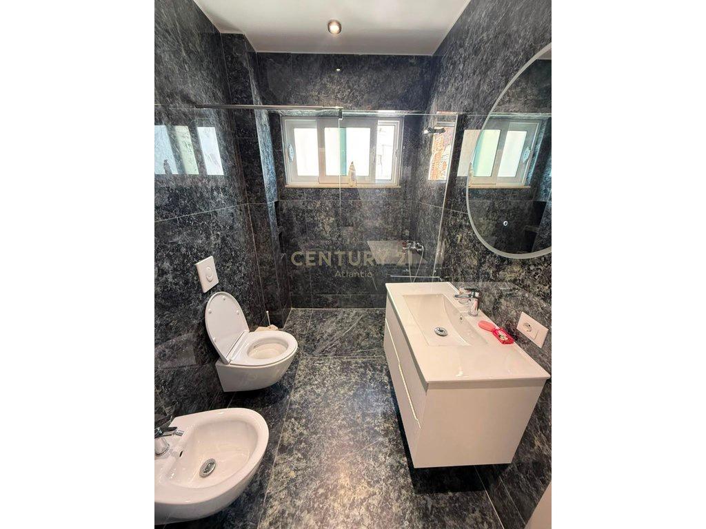 +355694812568 Apartament 2+1 Në Shitje në Hyrja e Durrësit,
