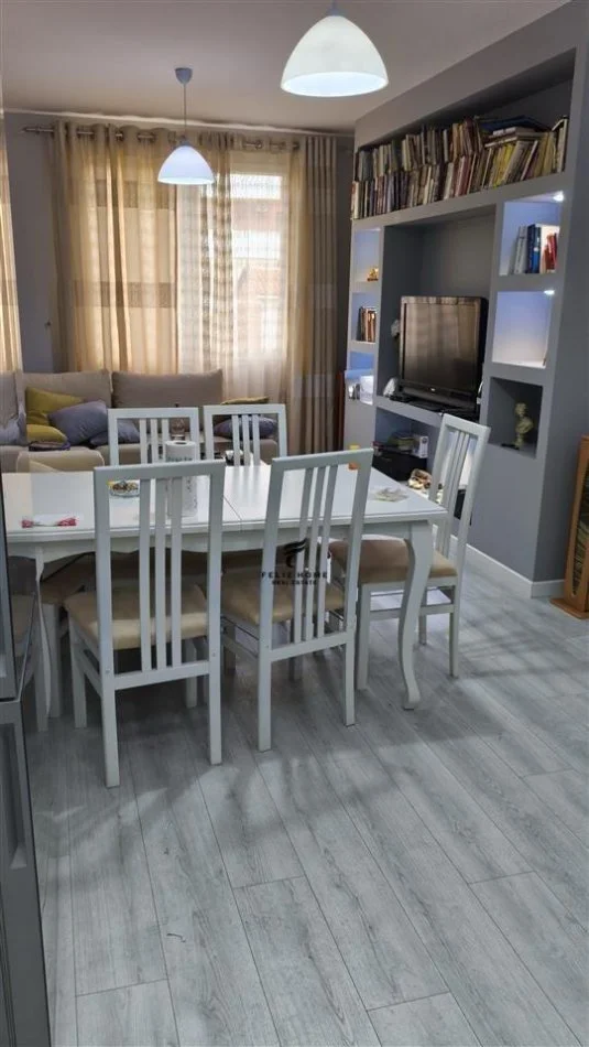 Tirane, appartamento in vendita 1+1 con balcone Piano 1, 69 m² 145.000 € (BRRYL)