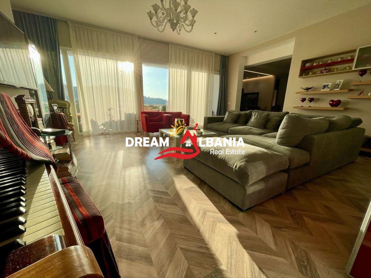 Penthause ne shitje tek Tirana Golden Park, (ID 4131377)