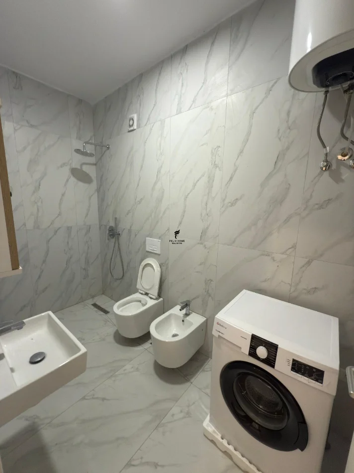Tirane, vendesi appartamento 1+1 Piano 5, 60 m² 110.000 € (ALI DEMI)