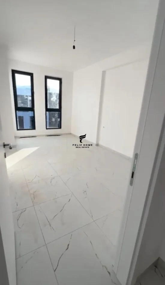 Vlorë, appartamento in vendita 1+1+Balcone Piano 7, 70 m² 92.000 € (ORIKUM)