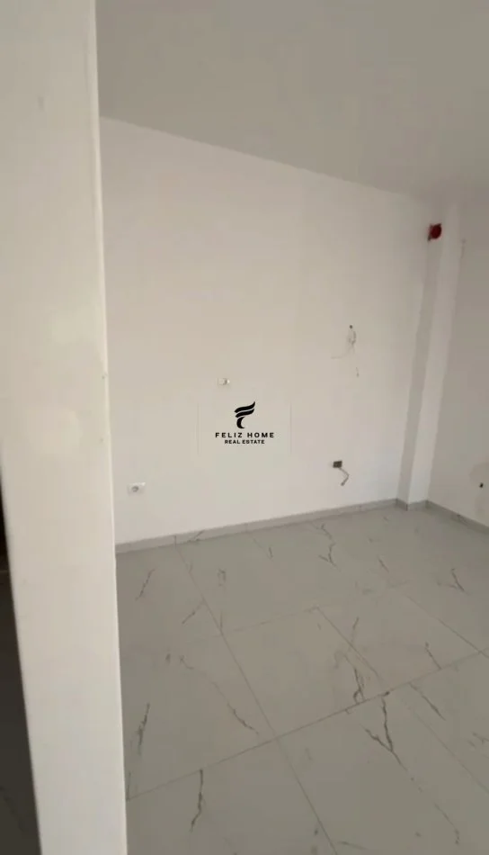 Vlorë, appartamento in vendita 1+1+Balcone Piano 7, 70 m² 92.000 € (ORIKUM)