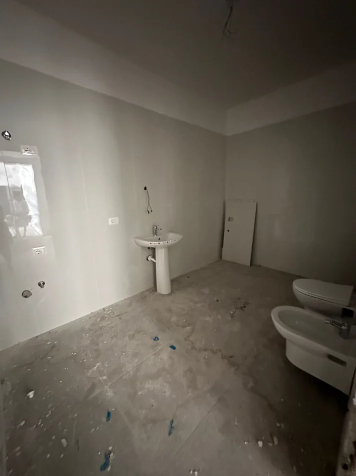 SHITET APARTAMENT 2+1+2 PRANE XIBRAKUT 219.000 €