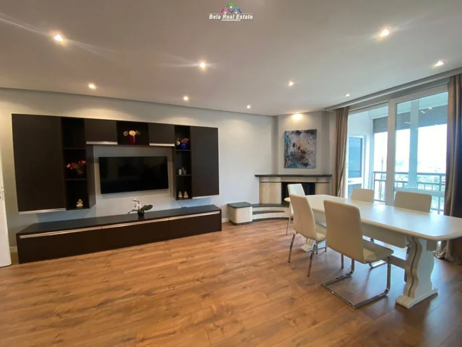 Tirane, affitto appartamento 2+1 Piano 13, 122 m² 1260 € (esposizione circa)