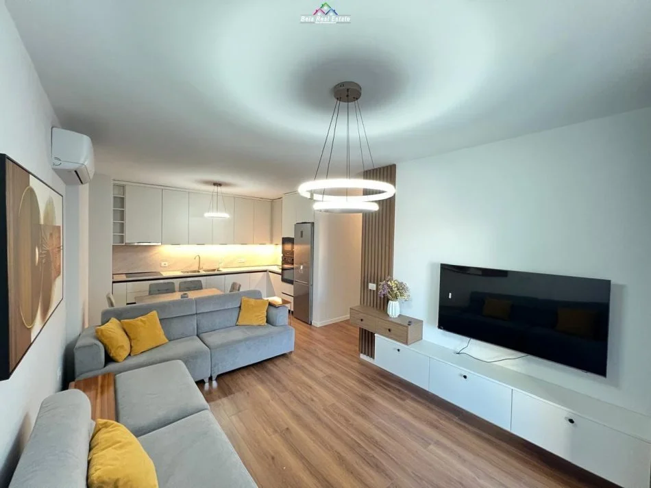 Tirana, 2+1 Apartment for Rent, 3rd Floor, 92 m², €850 (Riza Cerova)