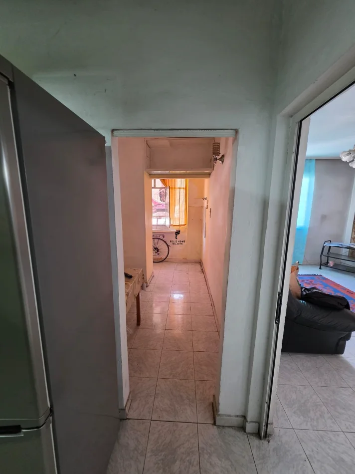 Tirane, vendesi appartamento 1+1 Piano 3, 63 m² 131.000 € (IN PARCHEGGIO)