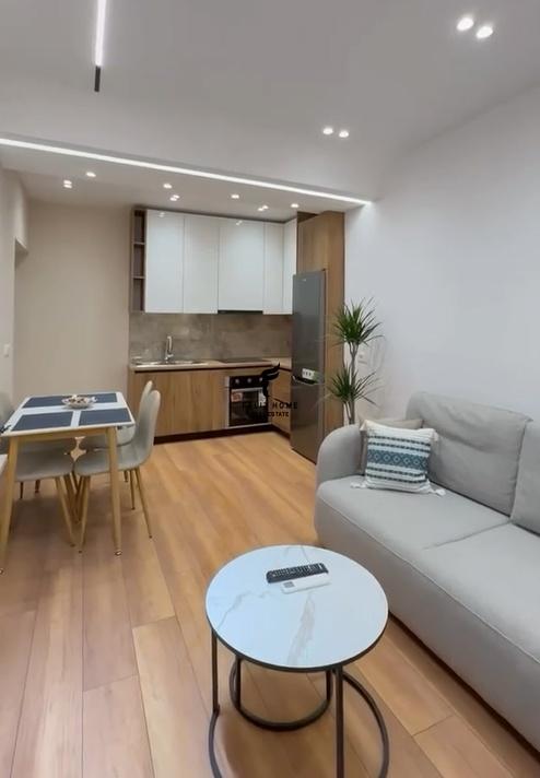 SHITET APARTAMENT 1+1 PAZARI RI 163.000 EURO FH-81640
