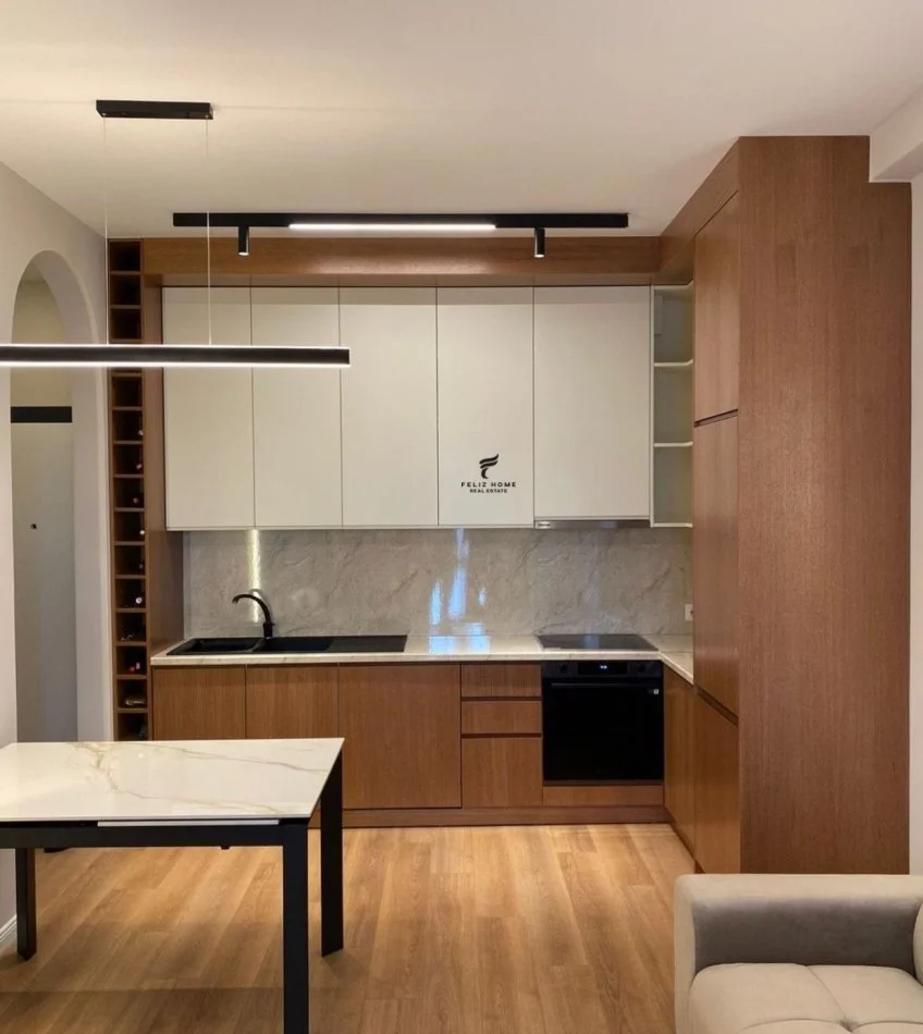 Tirane, vendesi appartamento 1+1 al piano 4, 59 m² 165.000 € (VIA KAVAJES)