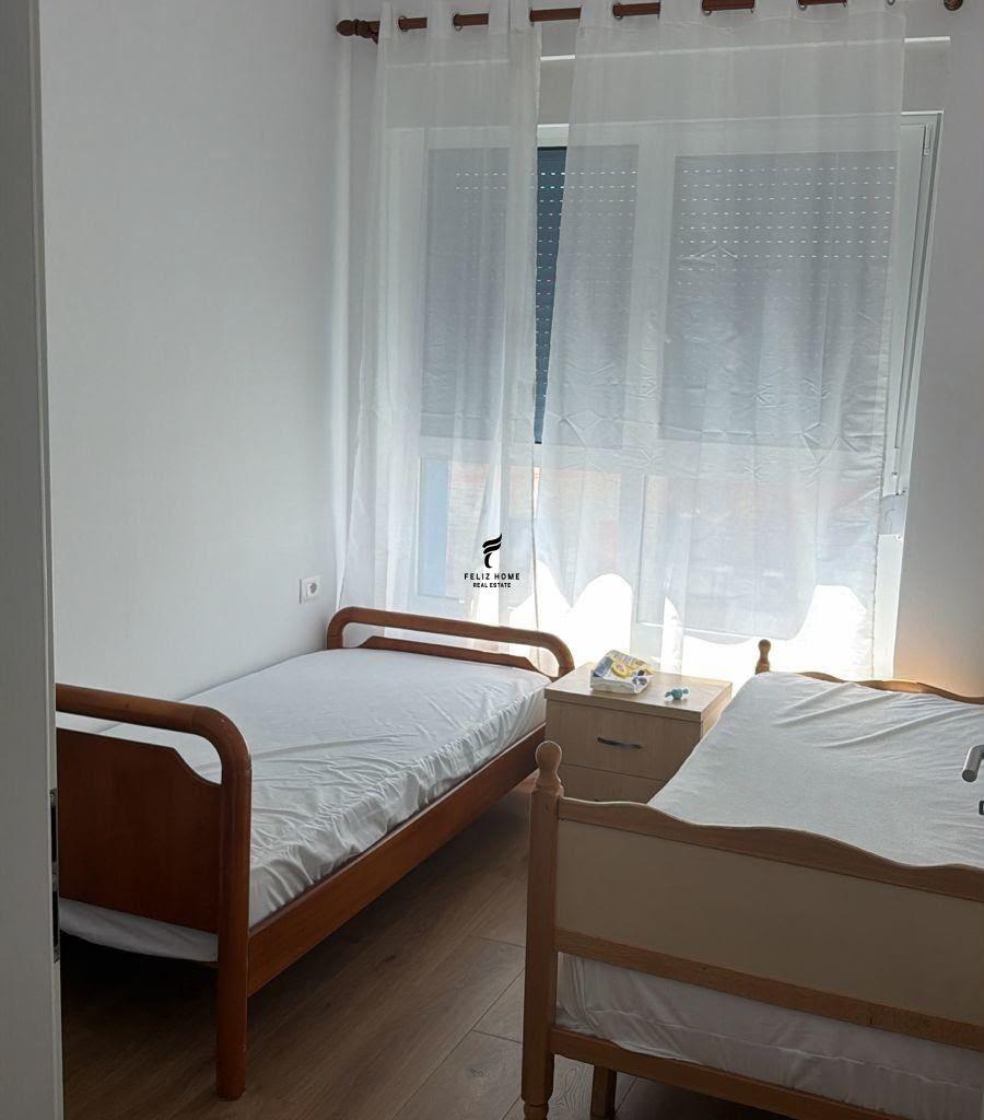Appartamento con affitto 2+1+2 Ali Demi 50.000 LEKE FH-80902