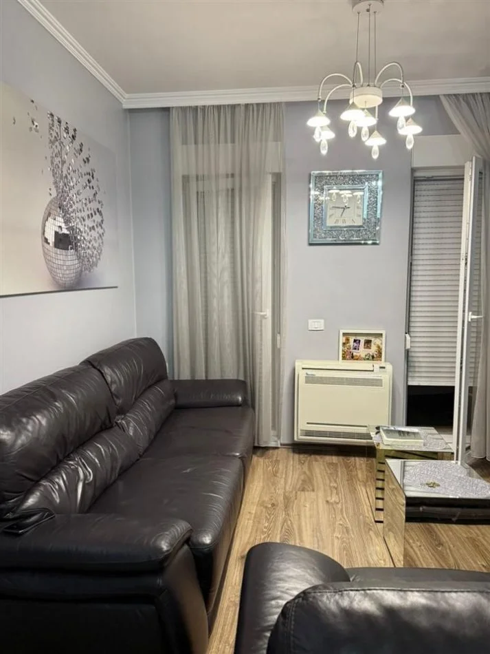 Tirane, vendesi appartamento 1+1 Piano 4, 58 m² 173.250 € (FROSINA PLAKU)