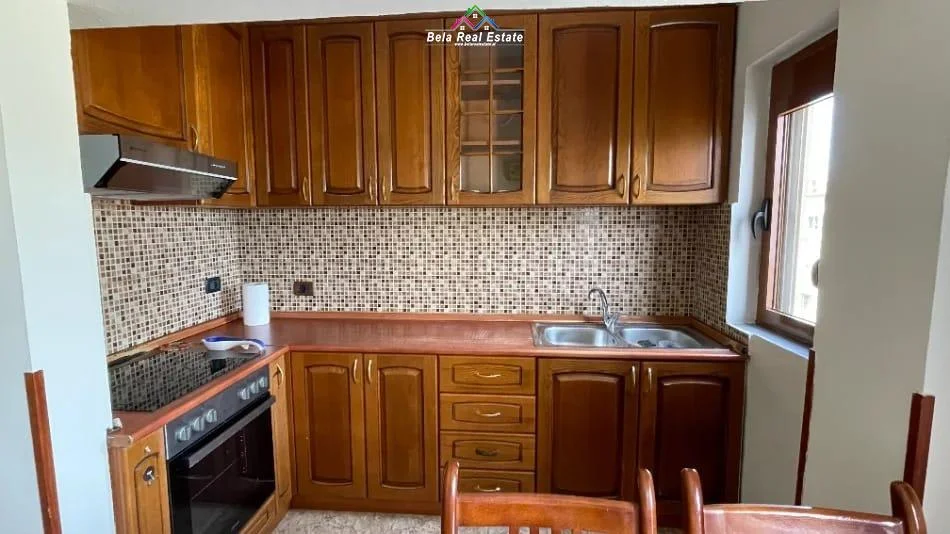 Tirane, Apartment for Rent 1+1 with Balcony, 5th Floor, 60 m², 475 € (negotiable)