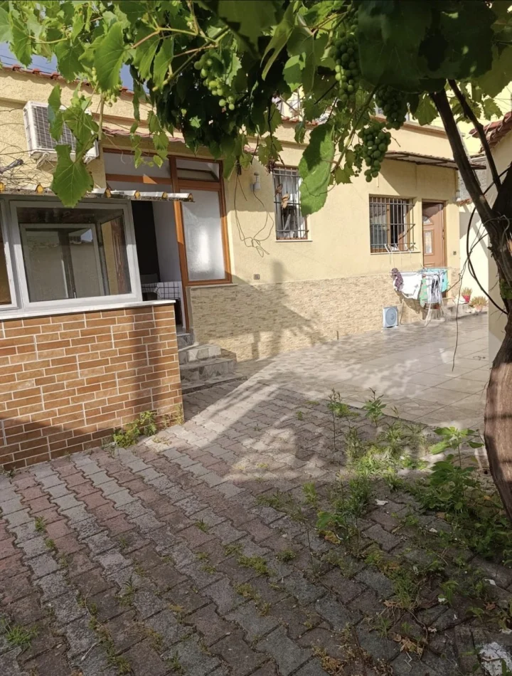 Tirane, for sale 3+1 apartment, 1st Floor, 105 m², €250,000 (American Hospital 2)