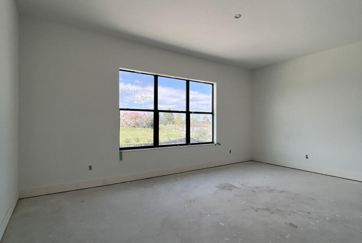 SHITET APARTAMENT 2+1+POST PARKIM MYSLYM SHYRI 380.000 EURO
