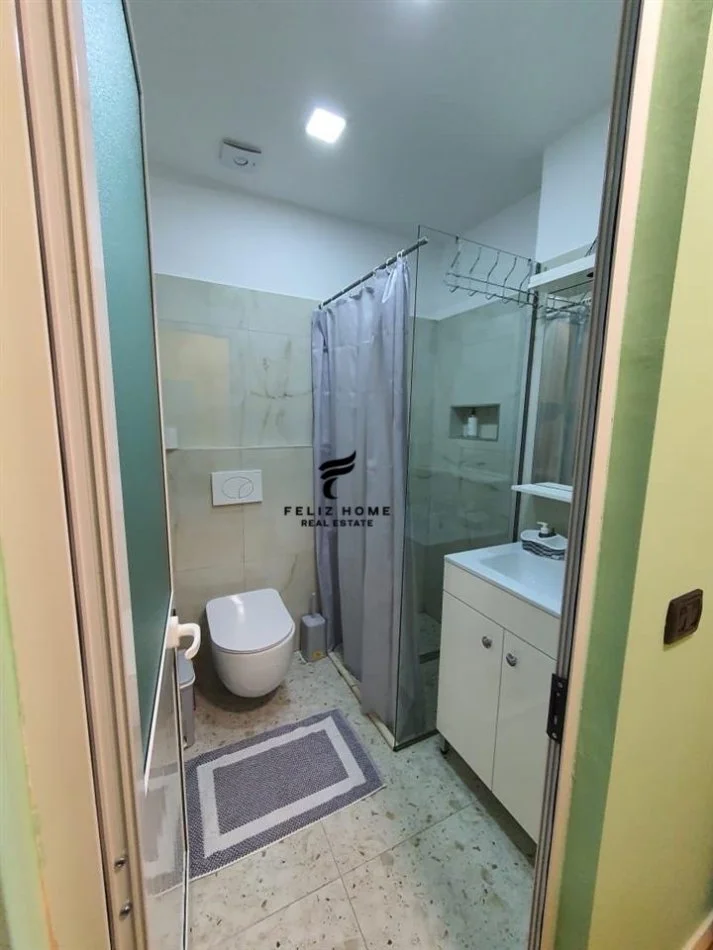 Tirane, vendesi appartamento 5+1, Piano 9, 360 m² 1.465.000 € (CENTRO)