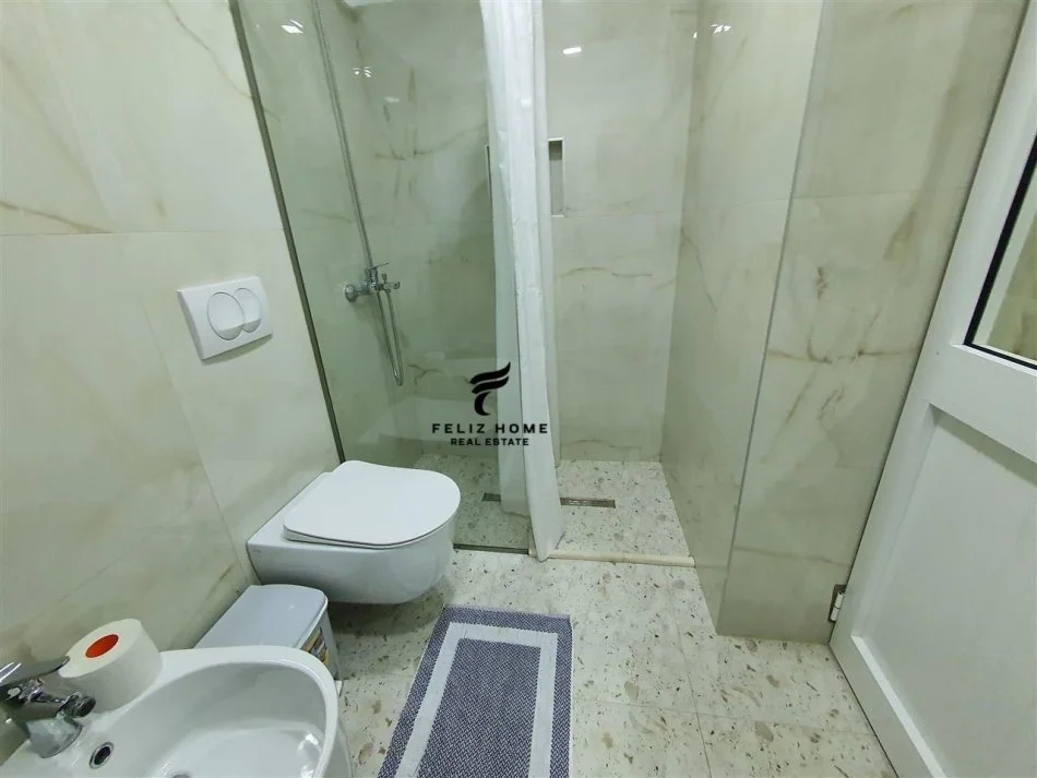 Tirane, vendesi appartamento 5+1, Piano 9, 360 m² 1.465.000 € (CENTRO)
