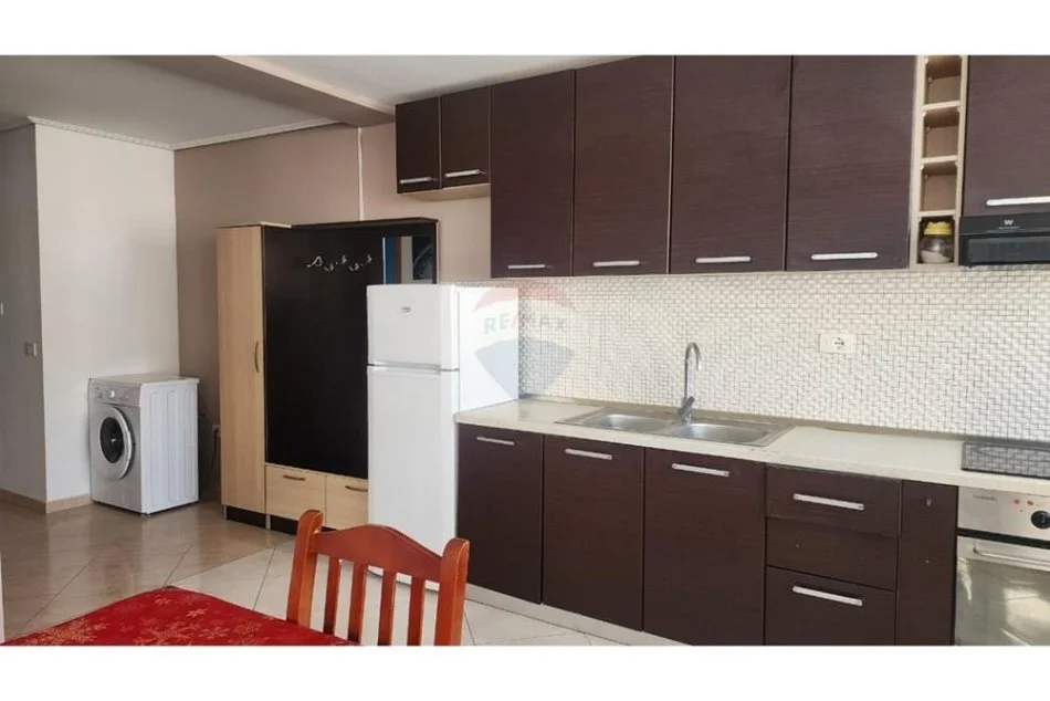 Tirana, 2+1 Apartment for Sale, 4th Floor, 98 m², €205,800 (Rruga Ndre Mjeda)