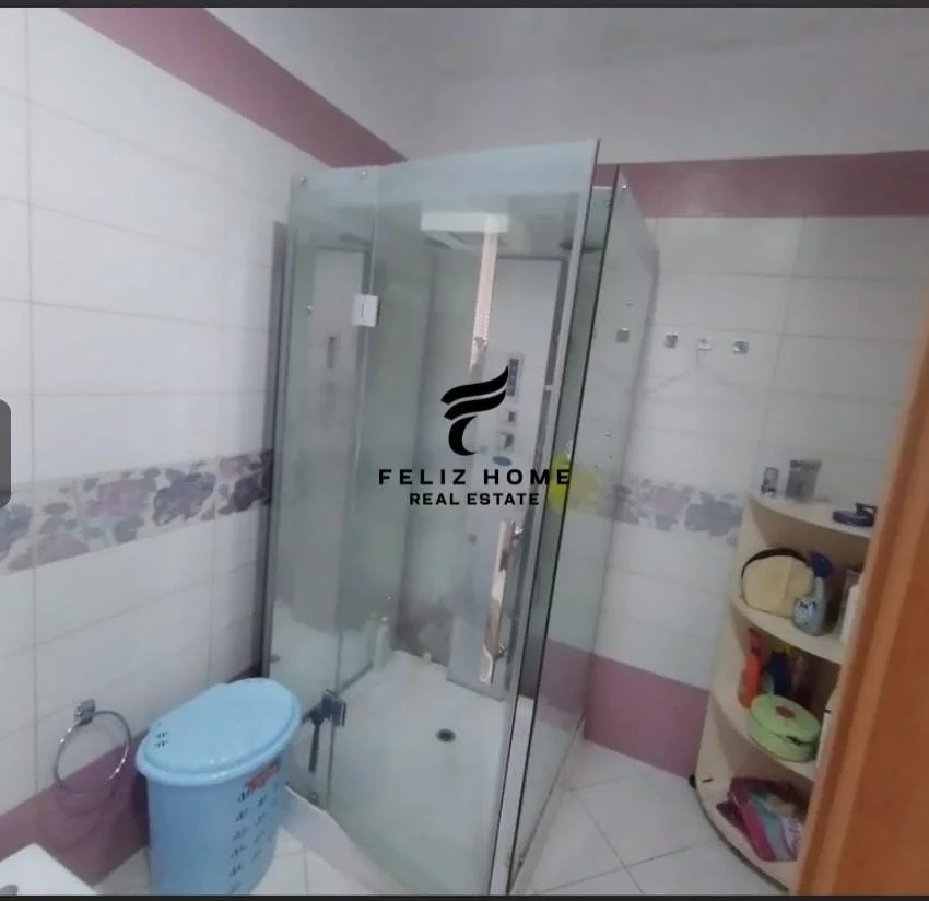 Tirana, appartamento in affitto con una camera da letto, Piano 1, 120 m², 700 € (SELVIA)