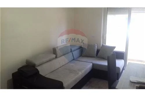 Tirane, jepet me qera apartament 2+1 Kati 2, 70 m² 600 € (Rruga e Durresit)