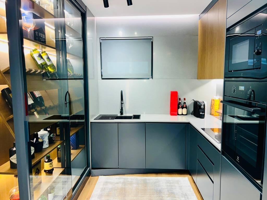 Apartament Luksoz 2+1+2 Perballë Delijorgjit!