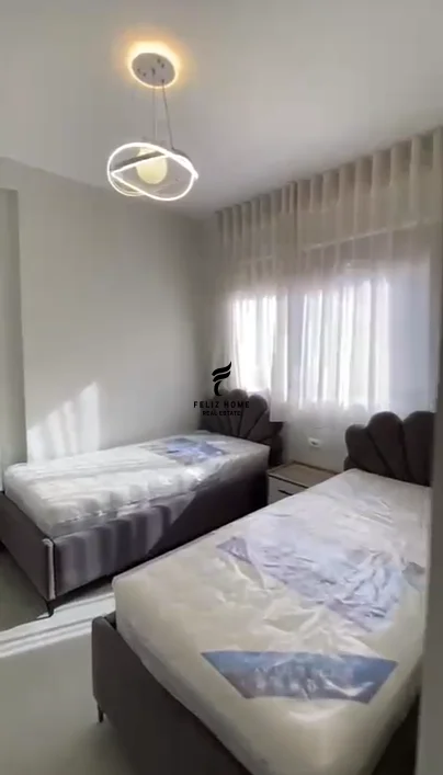 Tirana, affitto appartamento 2+1 Piano 3, 80 m² 850 € (VIA DURRESIT)